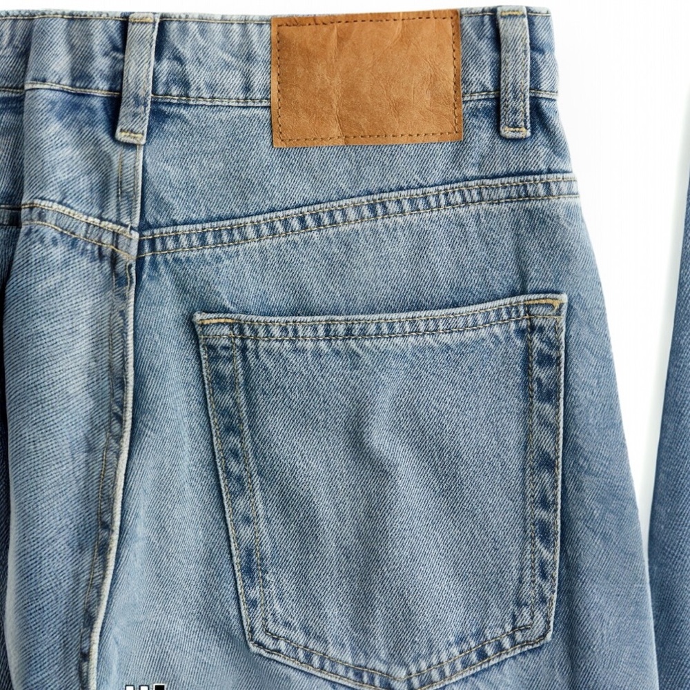 H&M BLEECKER HIGH RISE WIDE LEG JEANS - Picture 3 of 9